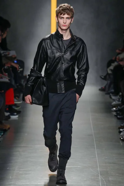 Look 5